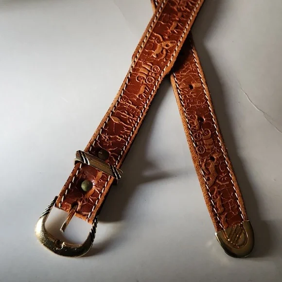 Vintage Tooled Genuine Leather Belt - Picture 7 of 7